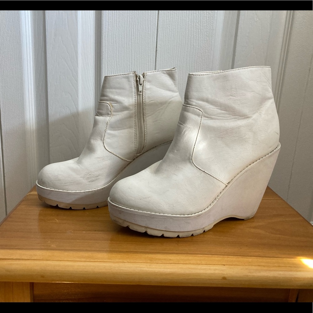 Deena & Ozzy Platform Wedges
